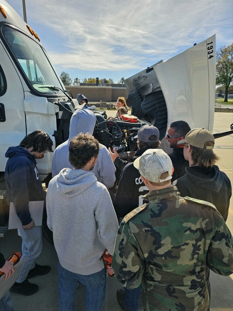 ​160 Driving Academy Kaskaskia Branch Location participates in a career fair!