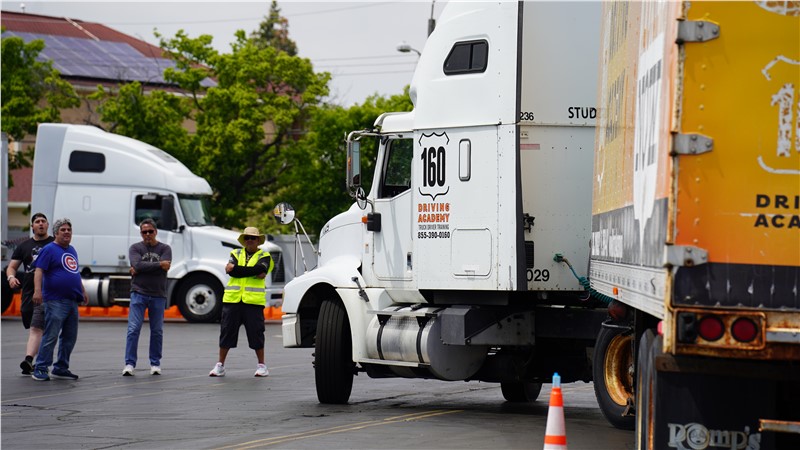 How We Help You Pass Your CDL Exam the First Time